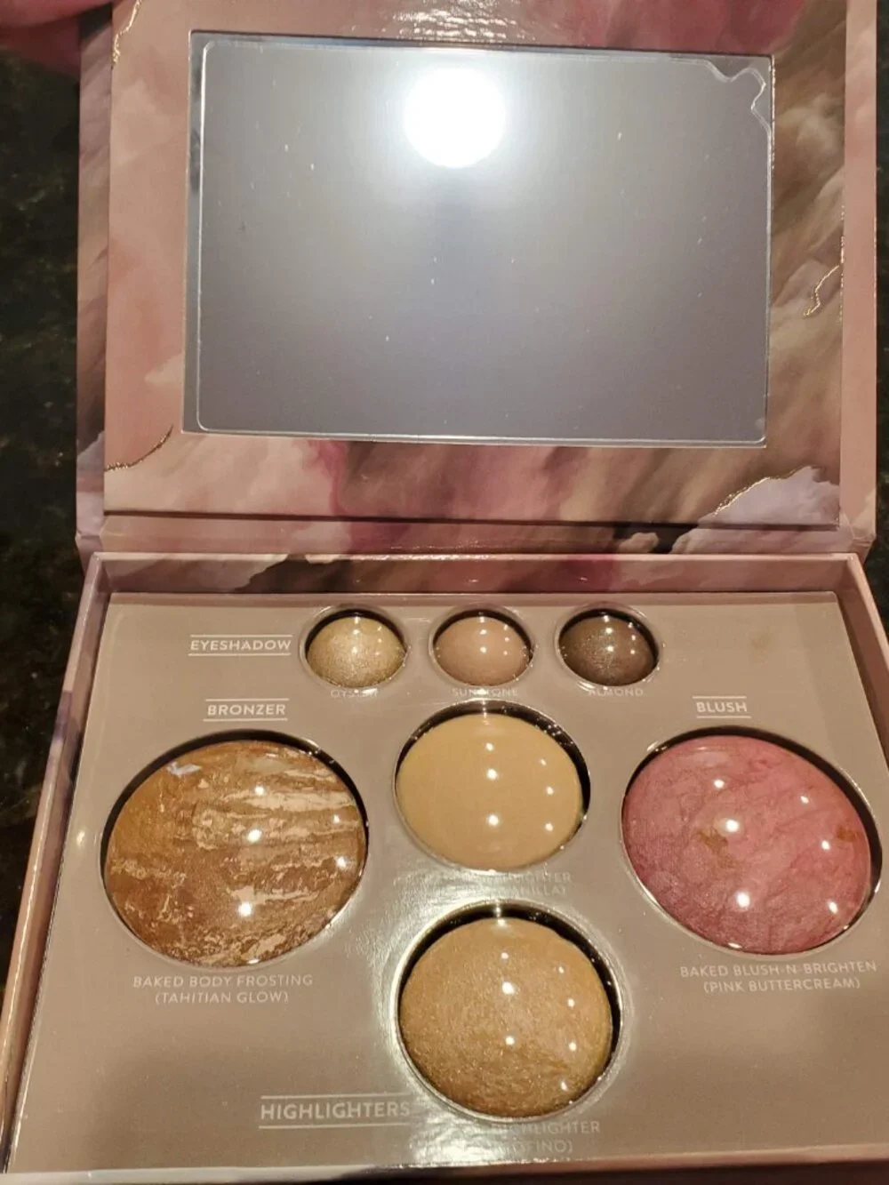 Laura Geller Baked Full Face Basics Palette